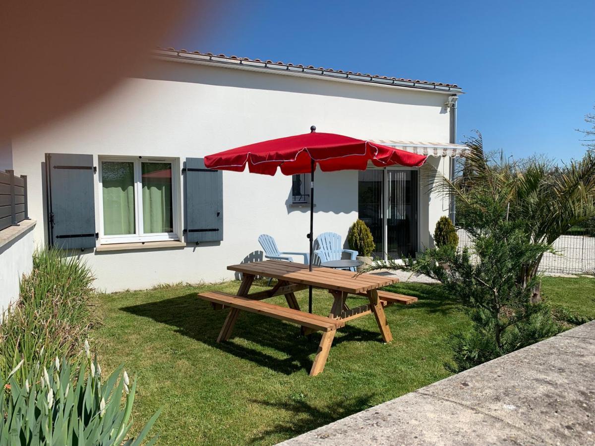Gite Les Randonneurs Fontenay-le-Comte Exterior photo