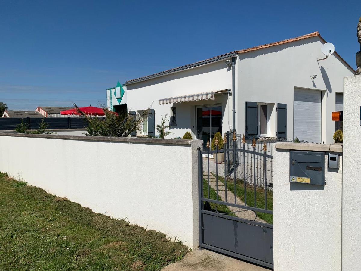 Gite Les Randonneurs Fontenay-le-Comte Exterior photo